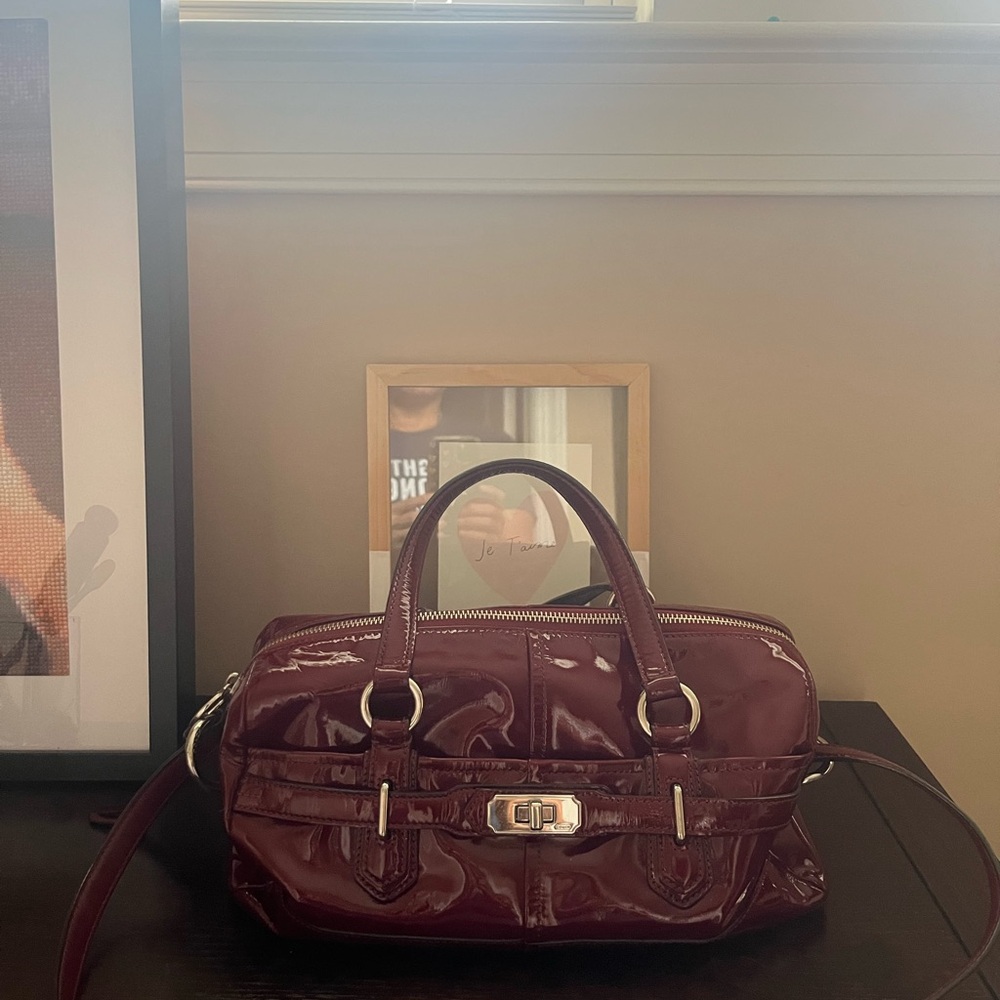 Coach Burgundy Chelsea Patent Leather Satchel Crossbody Handbag - Picture 2 of 8